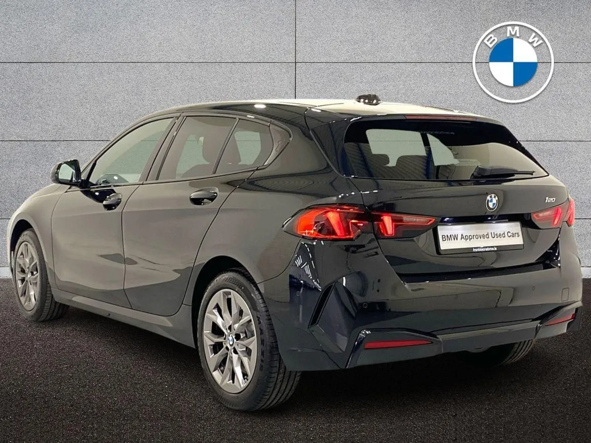BMW 1 Series 120 Sport - Image 3