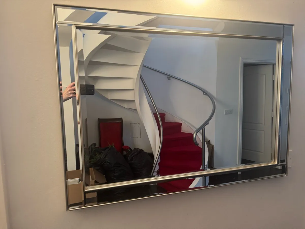 Mirror - Image 1