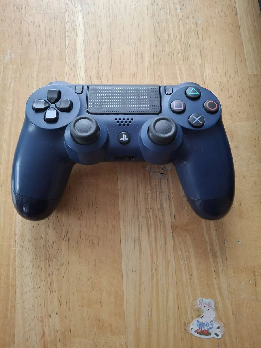 PS4 Pro - 1TB - Image 2