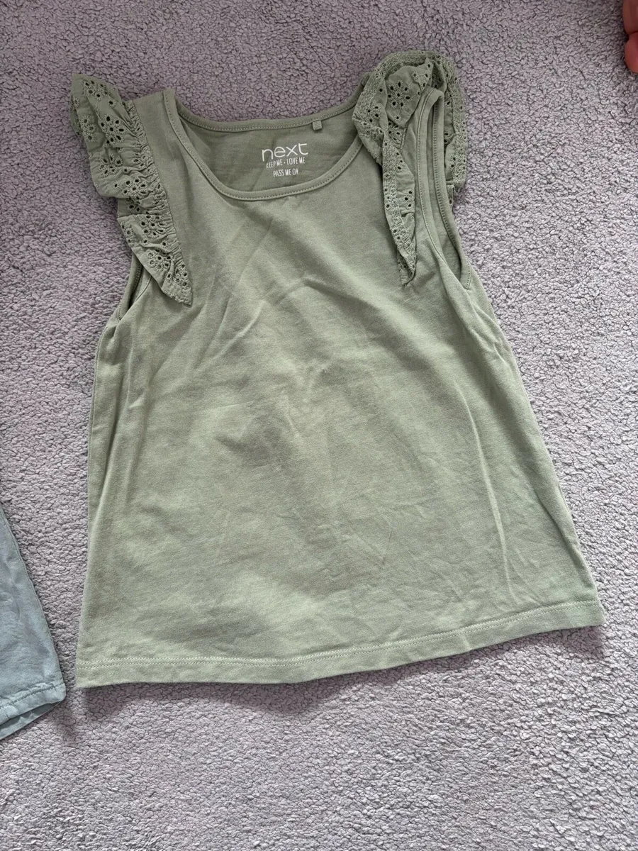 Girls top and pants bundle - Image 3