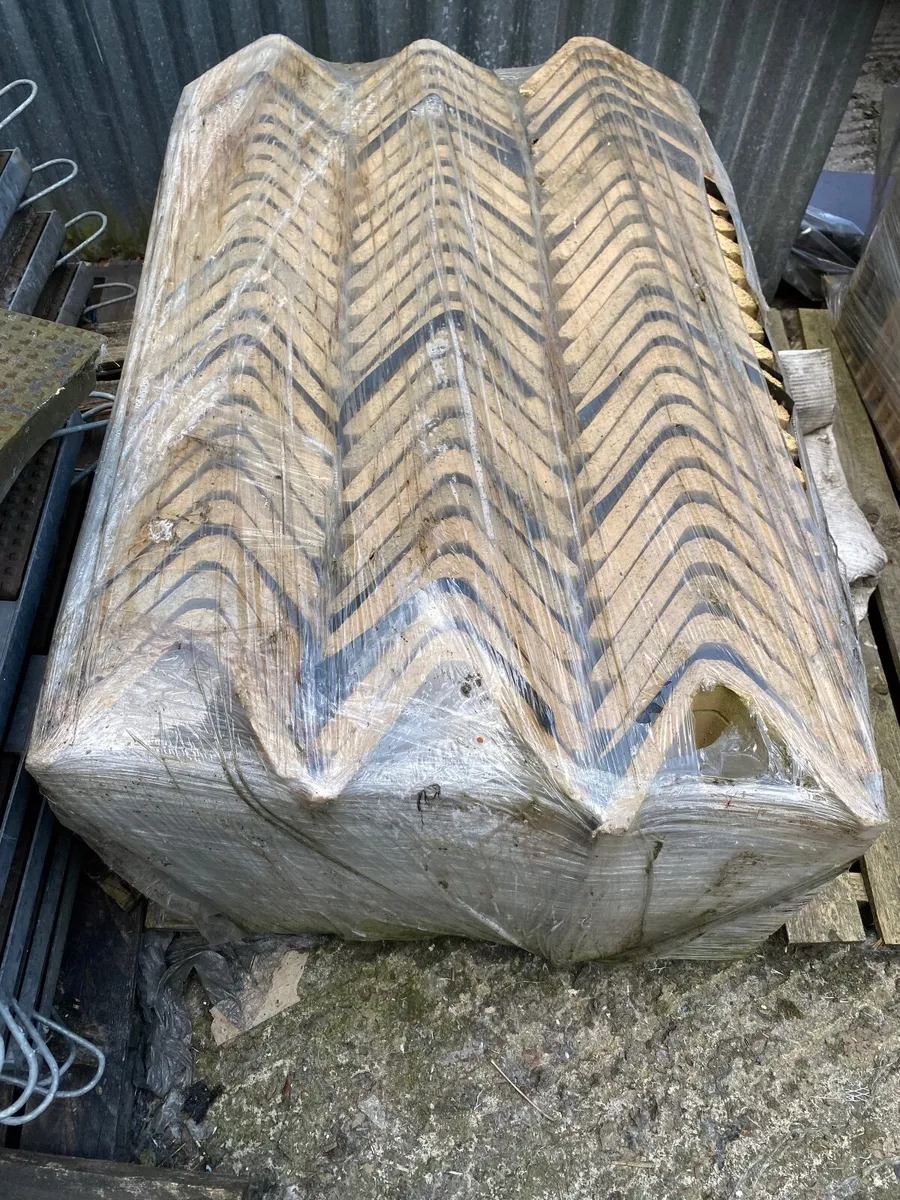 Roof tiles - Image 3