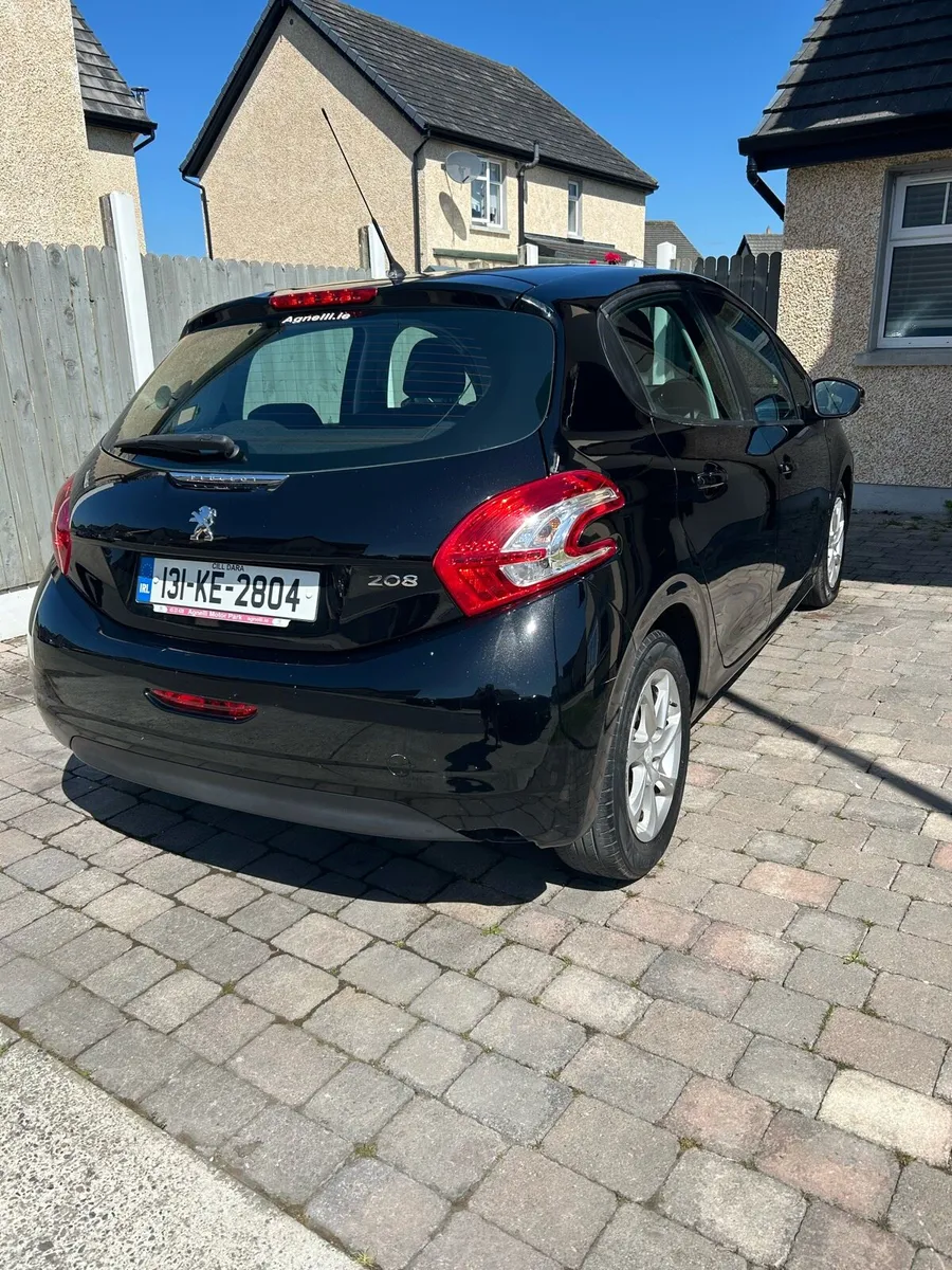Peugeot 208 - Image 3