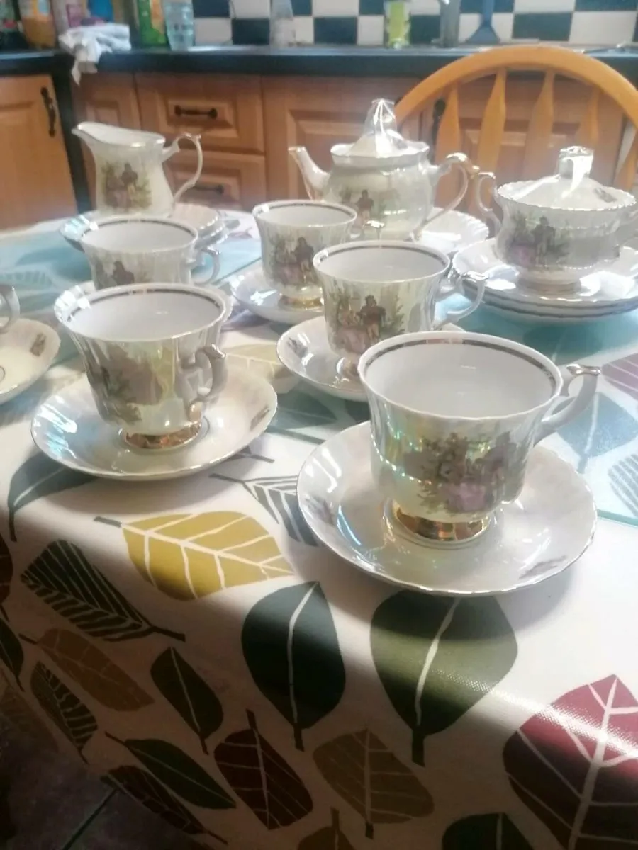 Old poljsh tea set with gold rims - Image 2