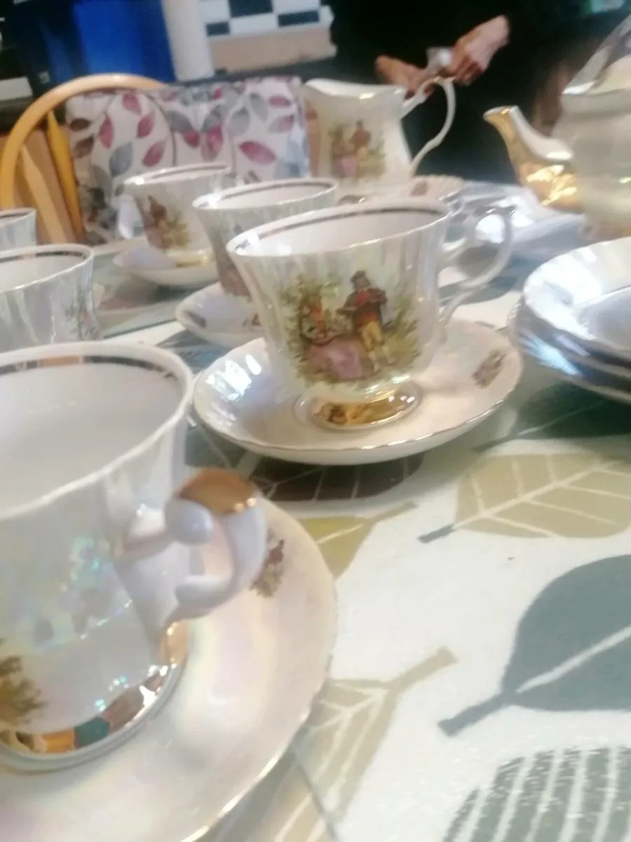 Old poljsh tea set with gold rims - Image 4
