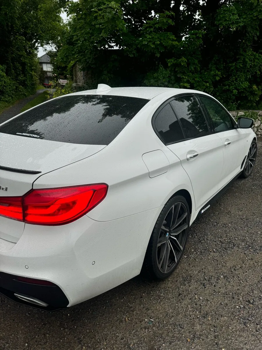 BMW 5 series M Performance - Image 3