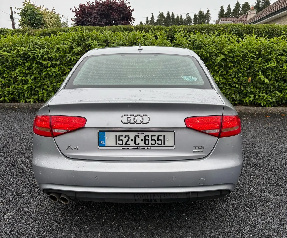 Audi A4 2015 - Image 4