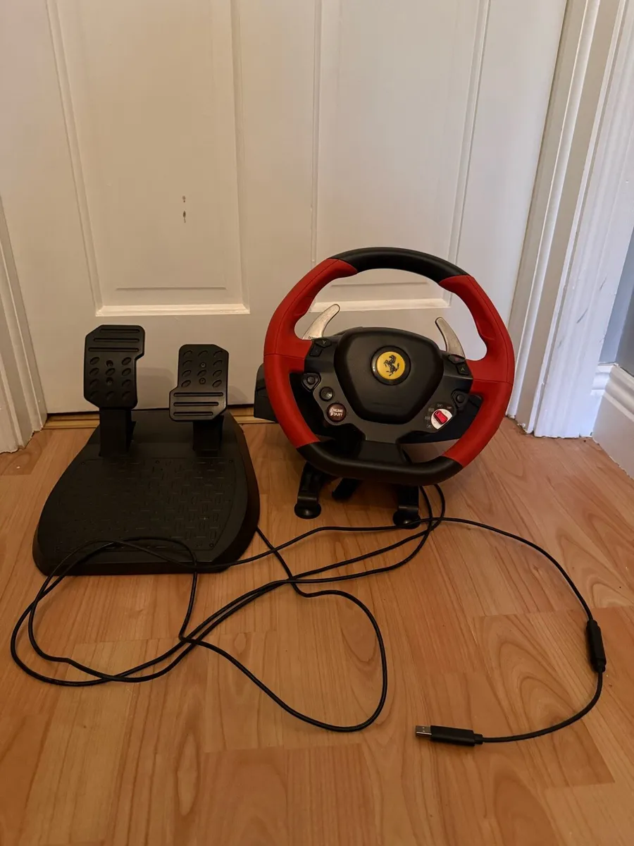 Thrustmaster Ferrari 458 Spider Racing Wheel Xbox - Image 1