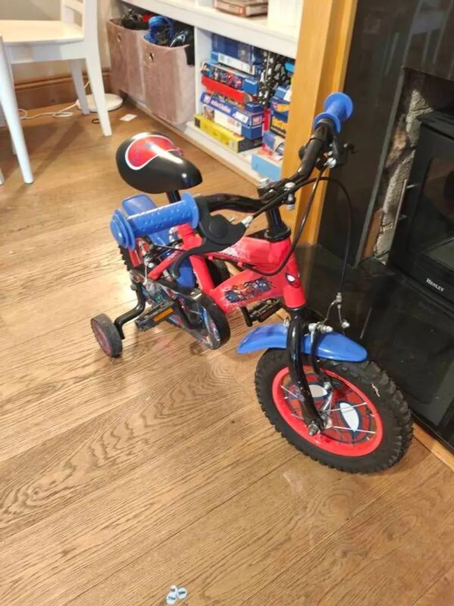 Spider-Man kids bike (suitable for 4 year old) - Image 2