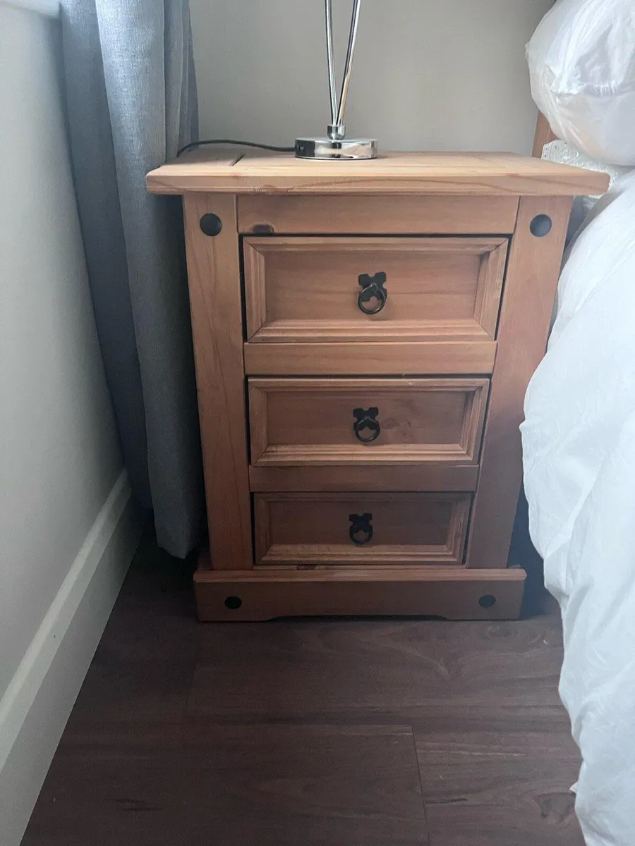 Bedroom set for sale - Image 4