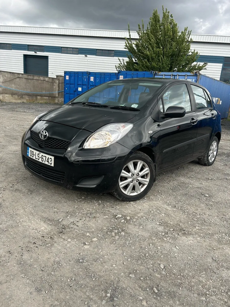 Toyota Yaris Automatic NCT 8/25 TAX 10/25 - Image 1