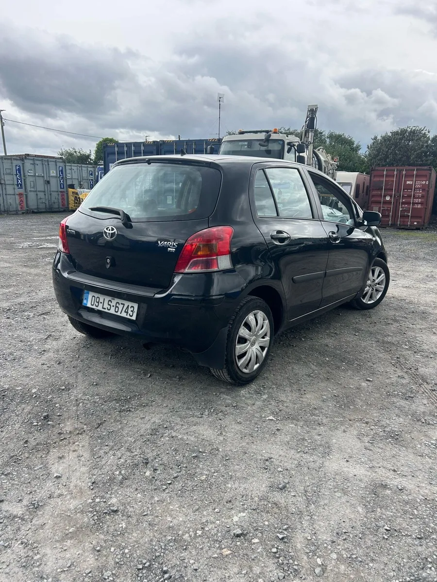 Toyota Yaris Automatic NCT 8/25 TAX 10/25 - Image 3