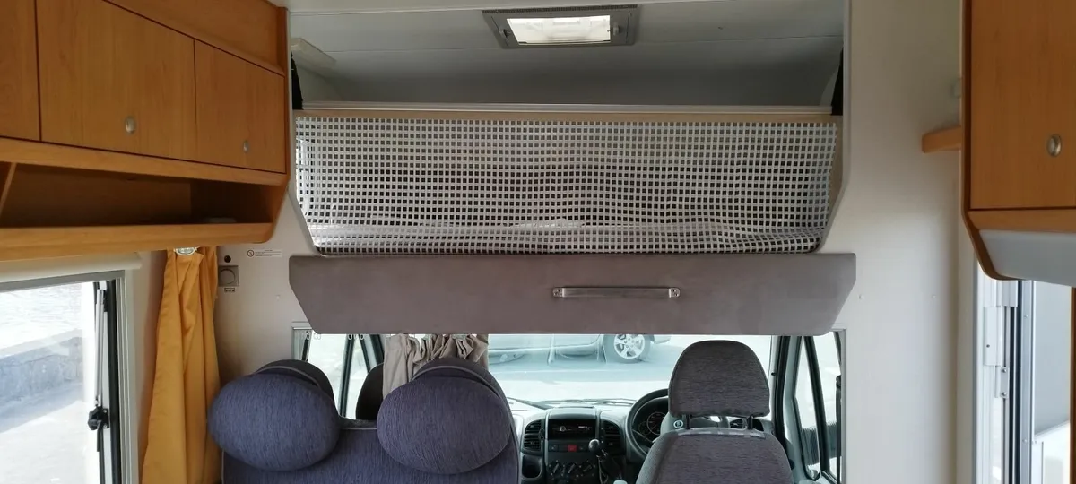 Motorhome 4 Berth - Image 4