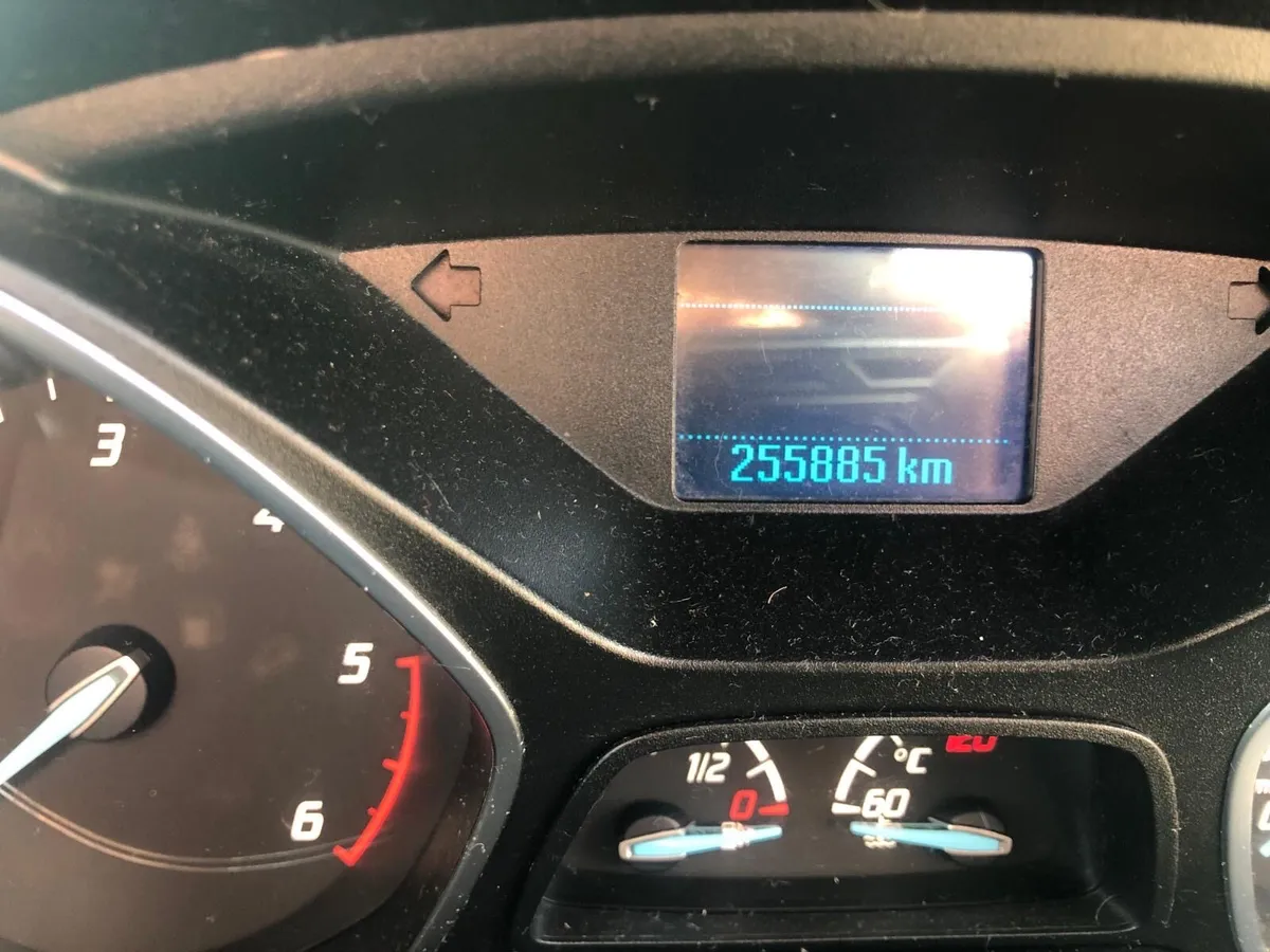 Ford Kuga - Image 4