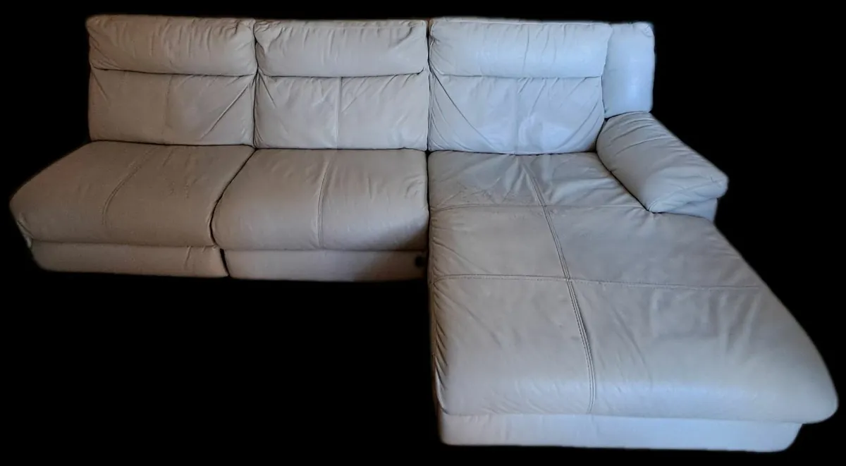 Free Cream leather couch - Image 4