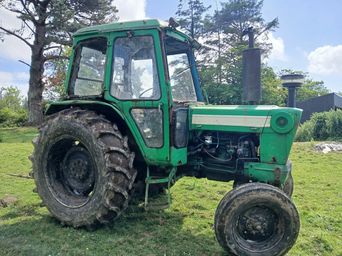 Ford 7600 Tractor - Image 2