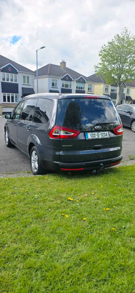 Ford Galaxy - Image 4