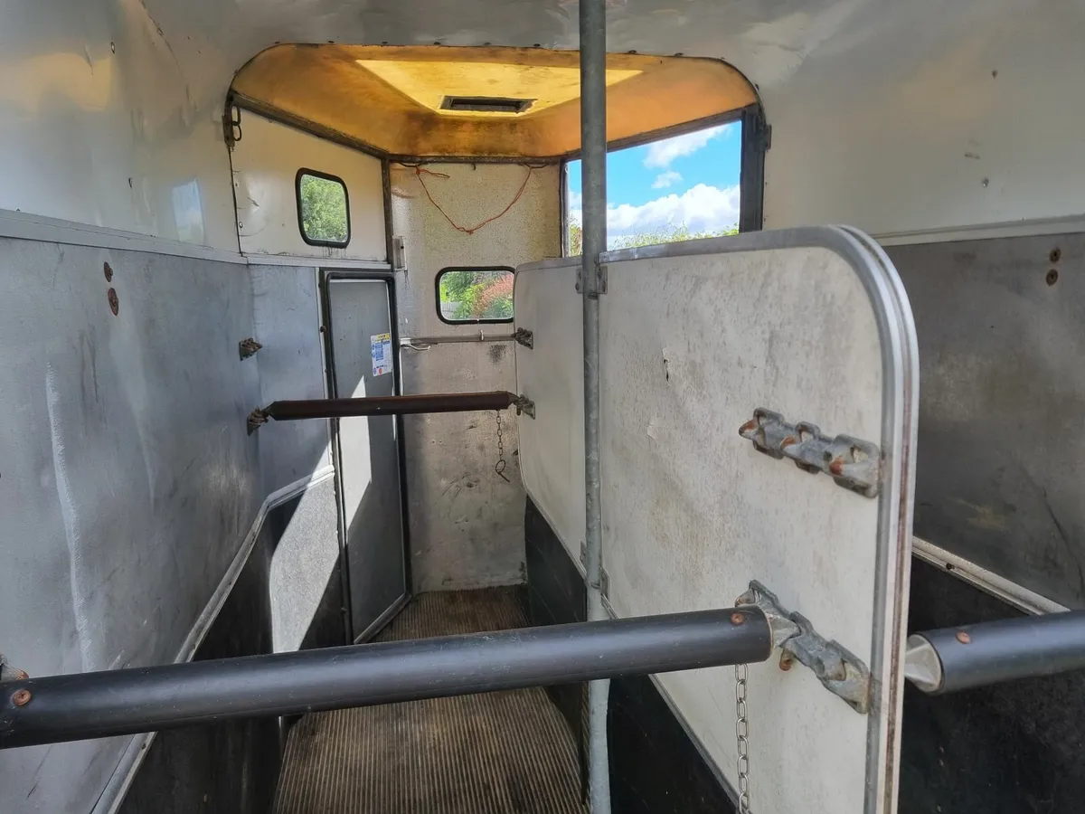 Ifor Williams 505 Horsebox - Image 4