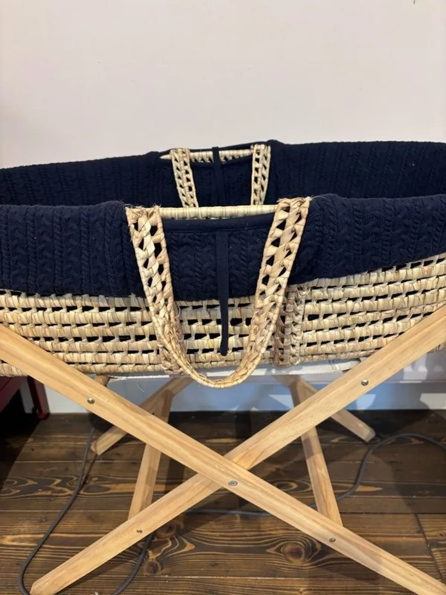 little Green sheep moses basket, stand and mattress - Image 3