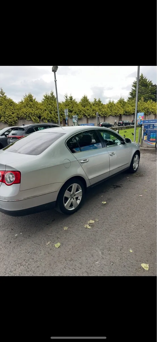 VW Passat - Image 4