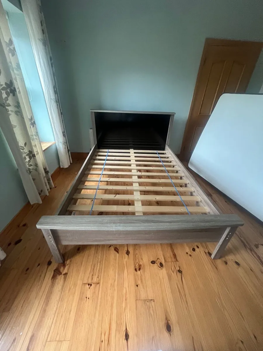 Bed frame - Image 3