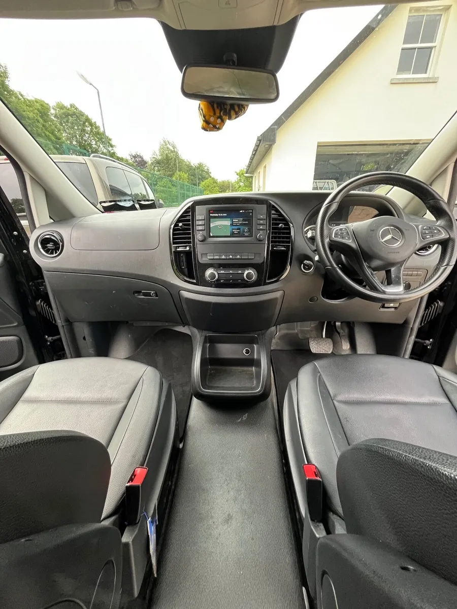 Mercedes-Benz Vito  2021- Crewcab 2.0L  116  Sport - Image 4