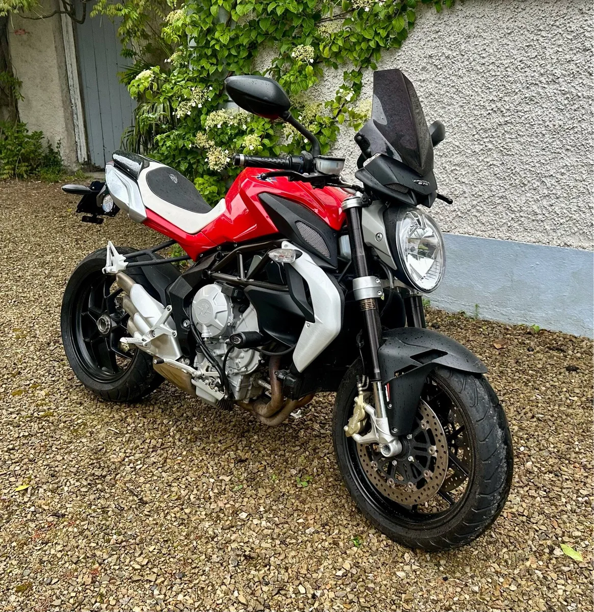MV Agusta 675 Brutale - Image 1