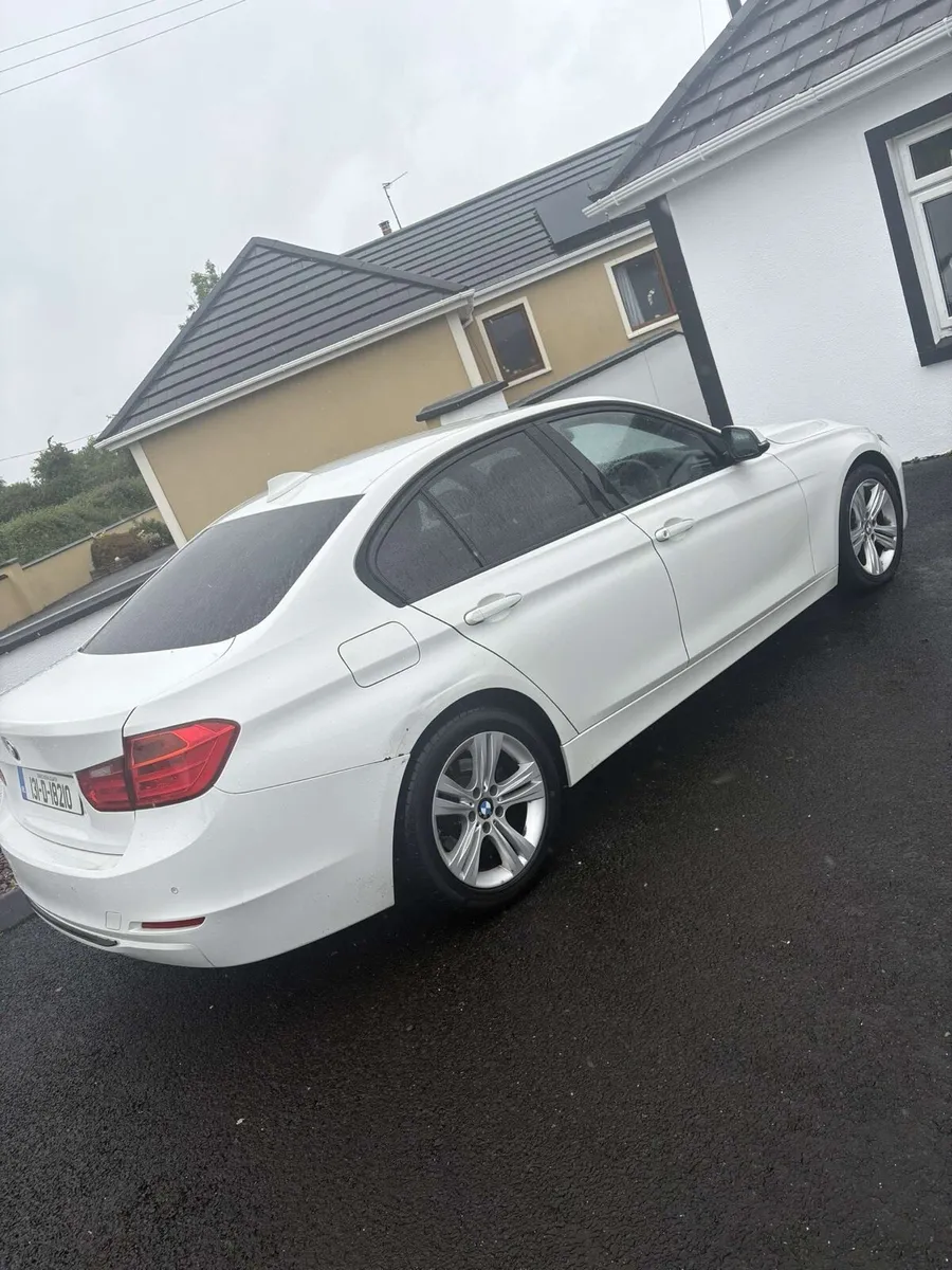 BMW F30 - Image 4