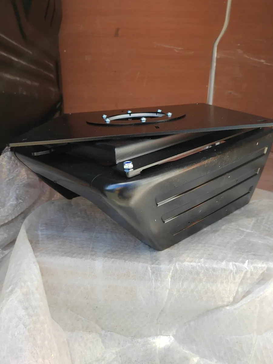 SINGLE Premium Swivel Seat Base VW  T5 T6 - Image 2