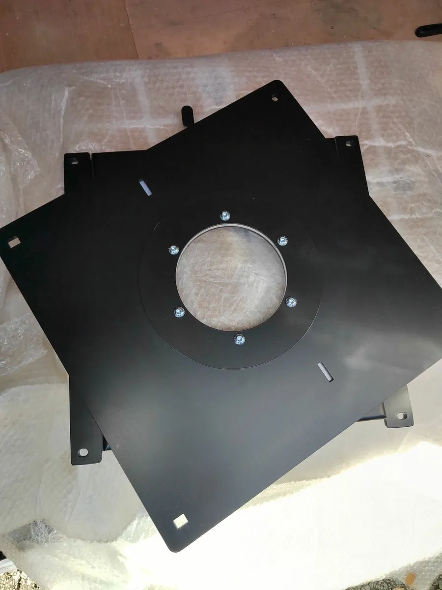 SINGLE Premium Swivel Seat Base VW  T5 T6 - Image 1