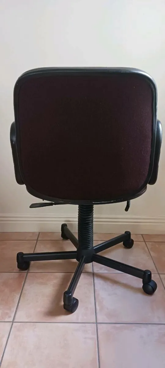 Office chair - Image 3