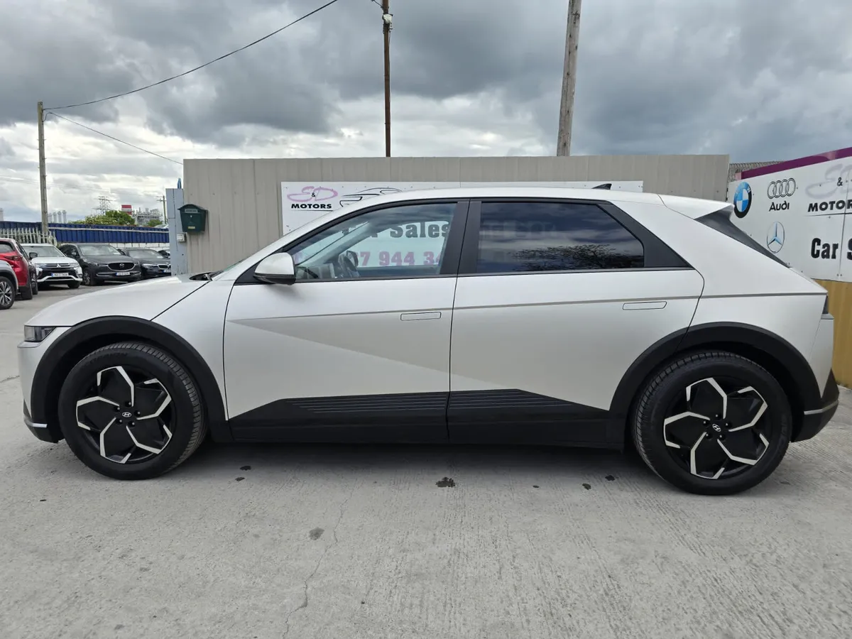 221 Hyundai IONIQ 5 73kW Executive Plus 99% - Image 4