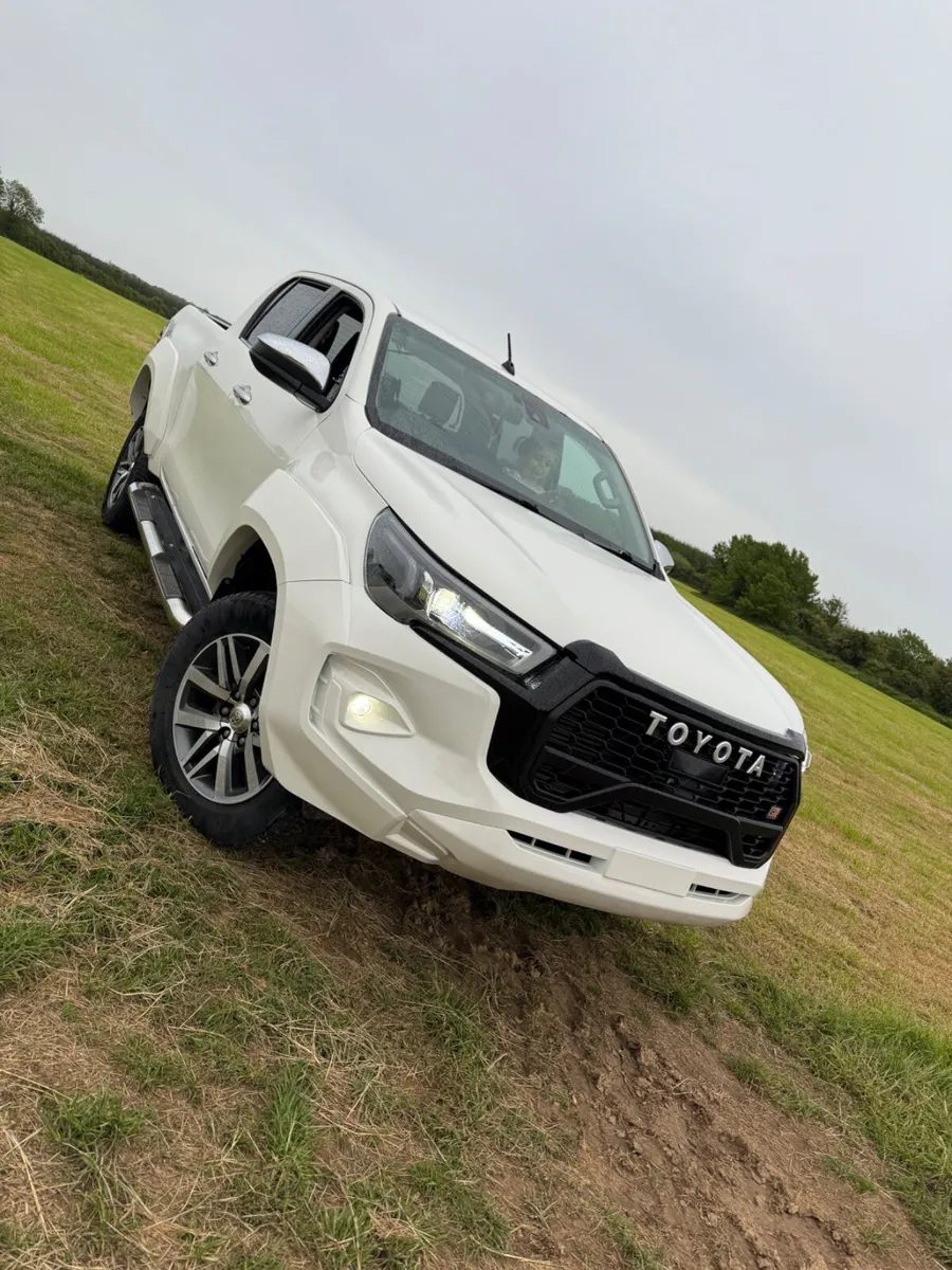 2019 TOYOTA HILUX GR INVINCIBLE - Image 1