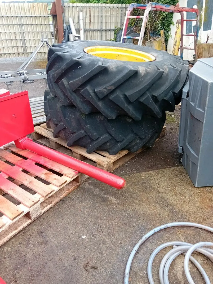 Wheels. And Bale Lifter - Image 1