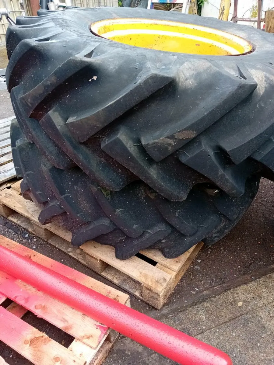 Wheels. And Bale Lifter - Image 2