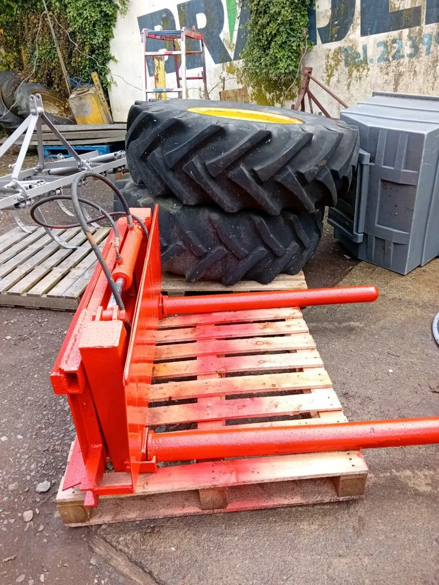 Wheels. And Bale Lifter - Image 3