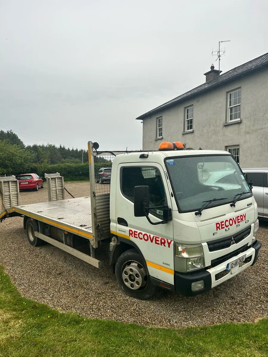 Mitsubishi Fuso Recovery - Image 1