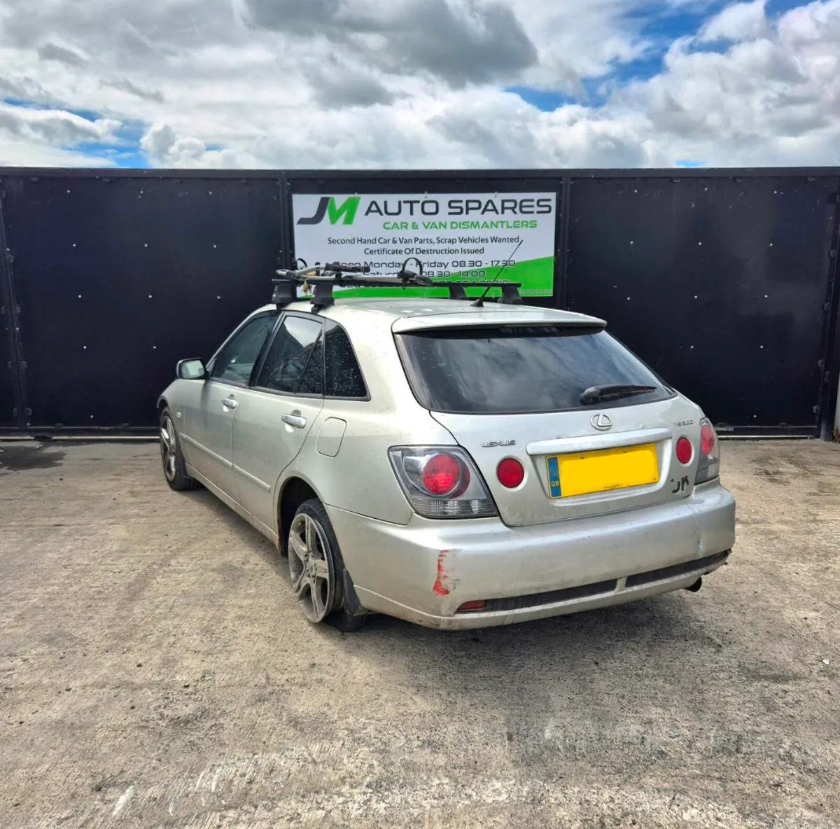 2004 Lexus is300 Sportcross BREAKING PARTS SPARES