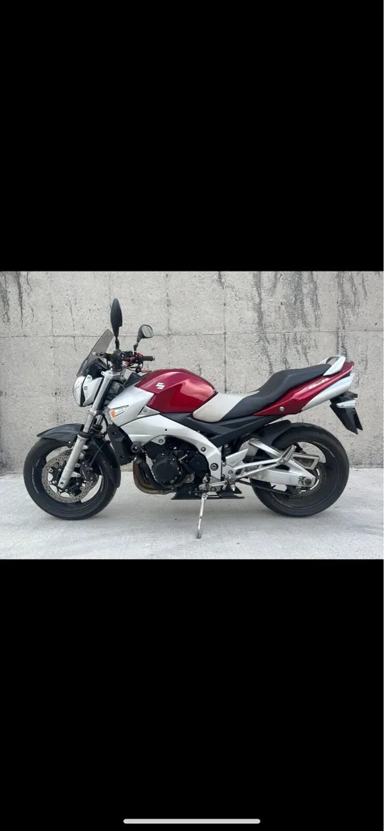 Suzuki motorcycle - Image 2