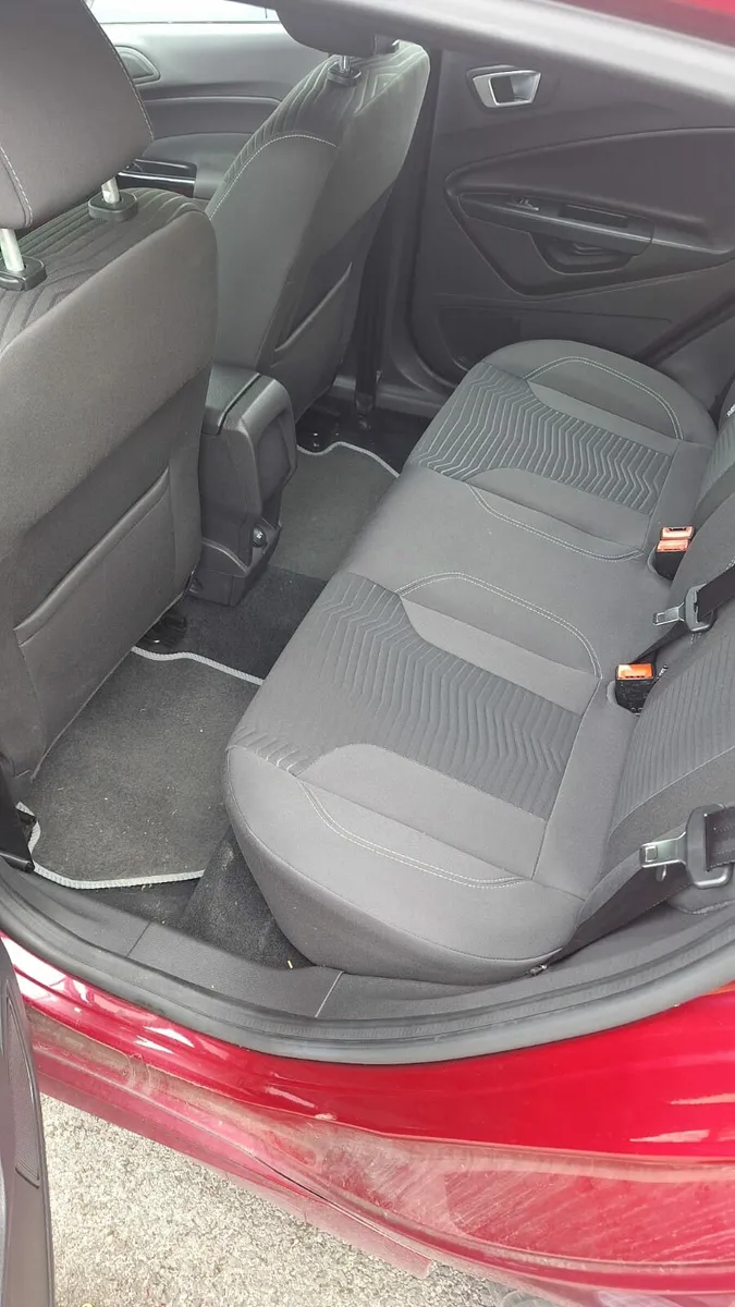 Ford Fiesta 2015 - Image 3