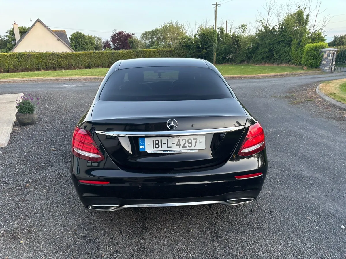 Mercedes e220 - Image 4