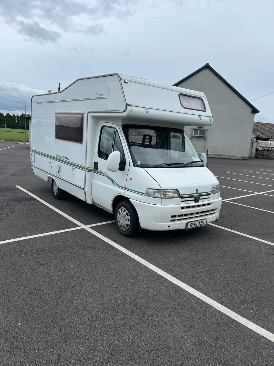 Camper - Image 1