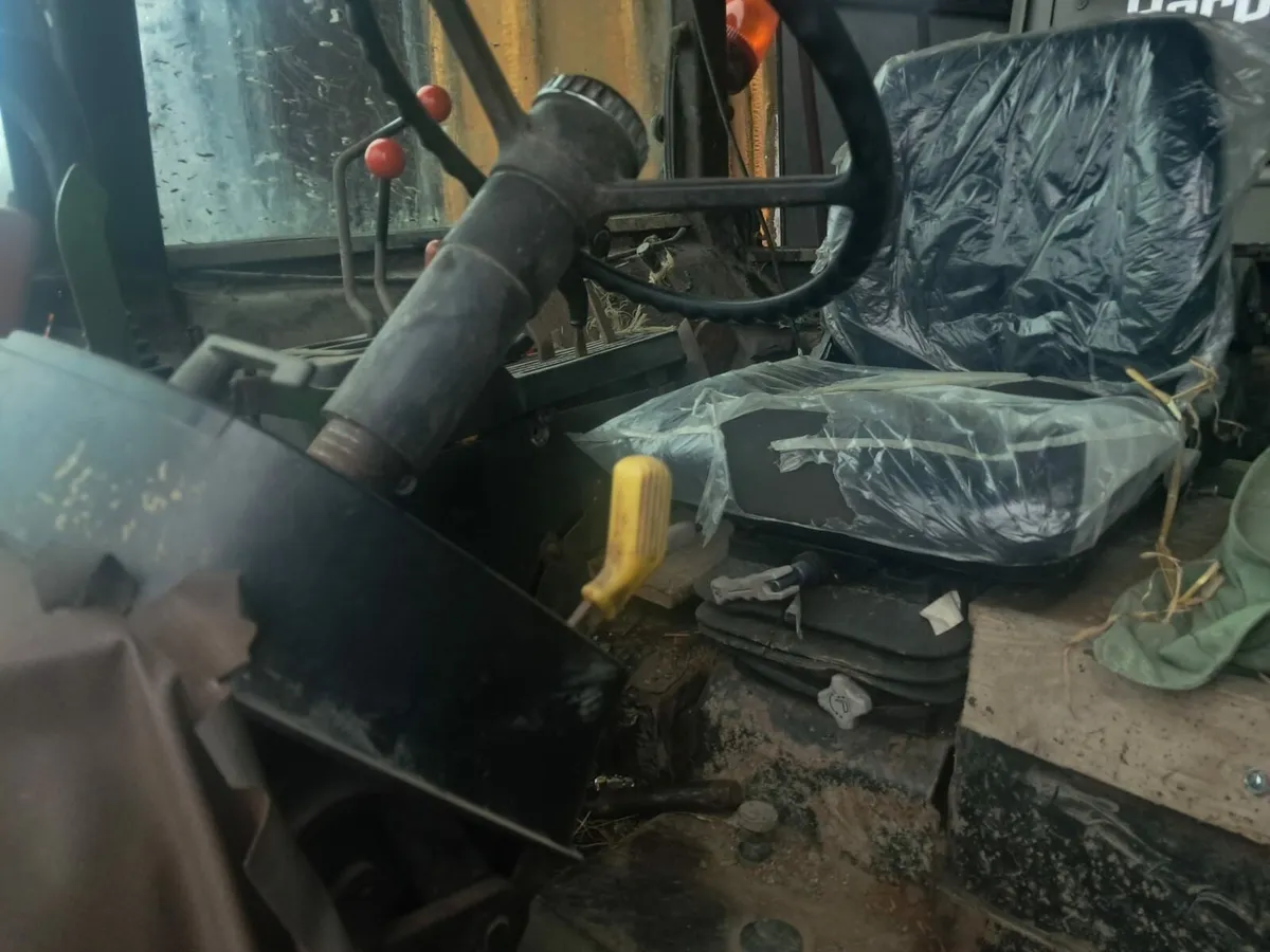 John Deere 2140 - Image 4