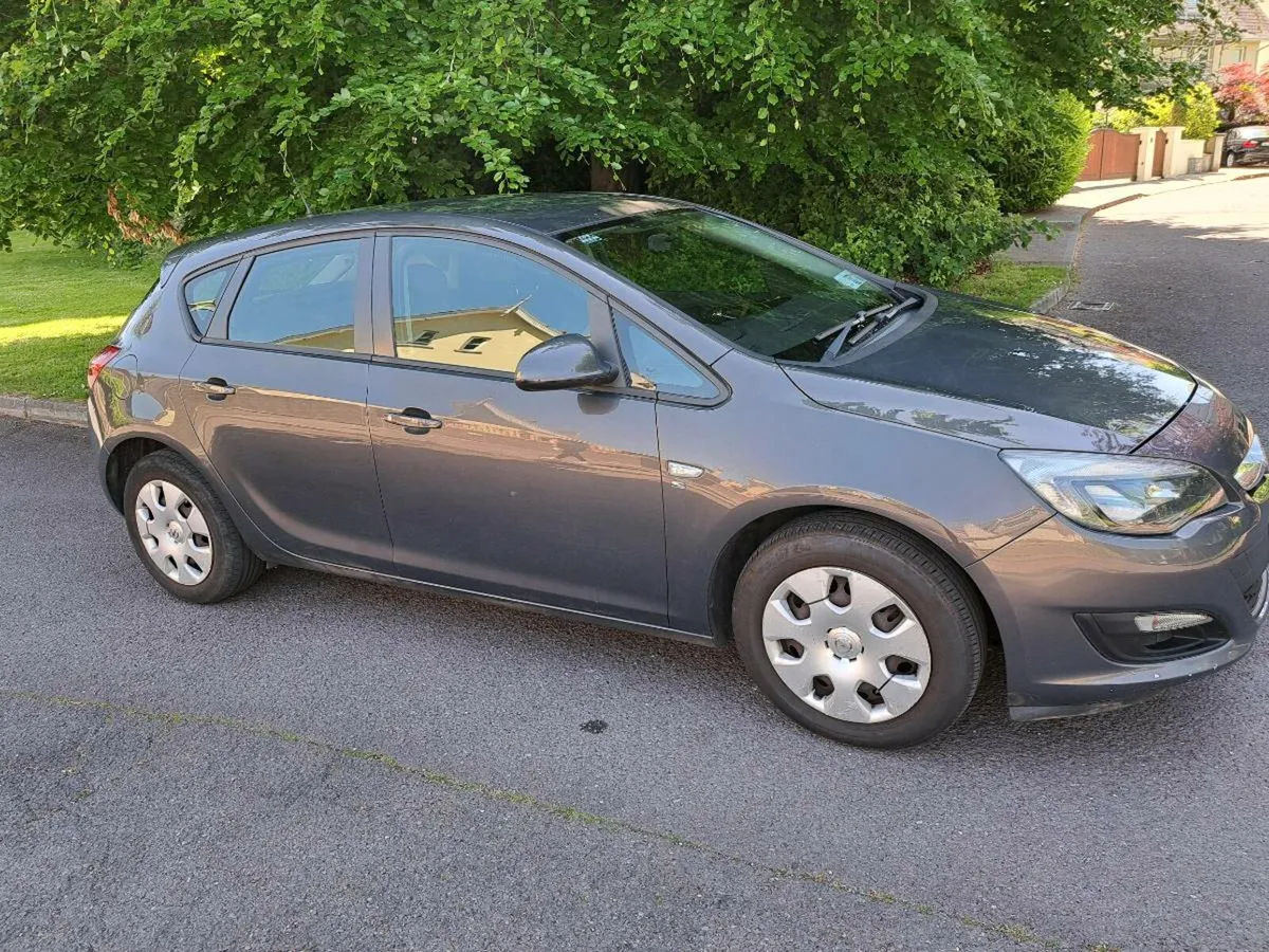 2014 Opel Astra 1.3 diesel NCT 04/26 - Image 1