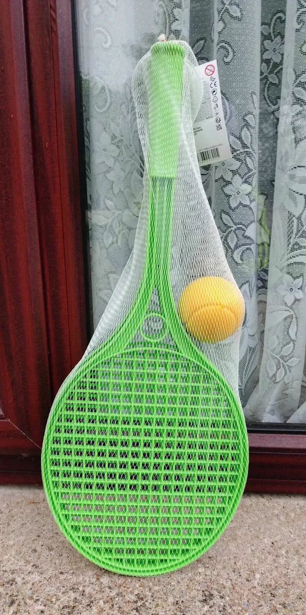 TWO PLASTIC BATS & BALL SET (BRAND NEW).