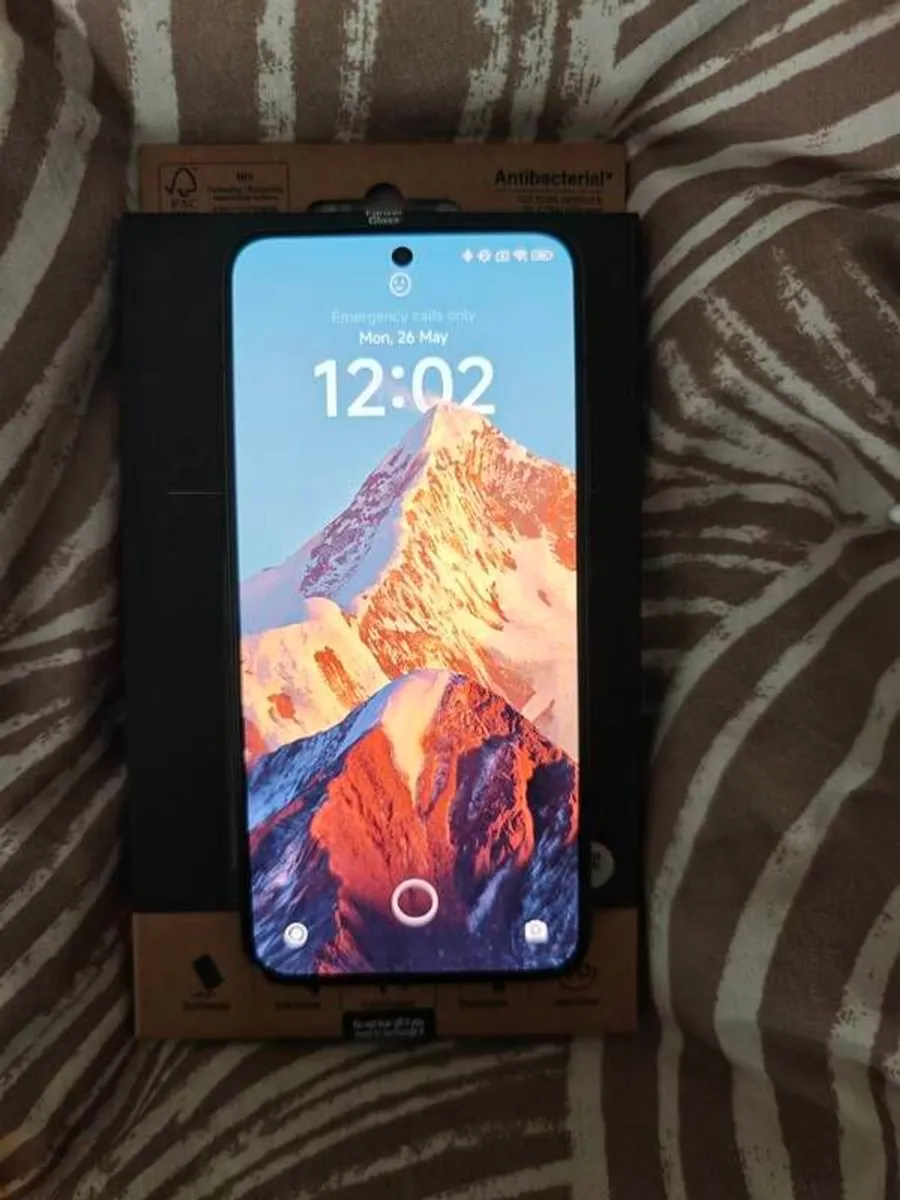Xiaomi 14 - Image 1