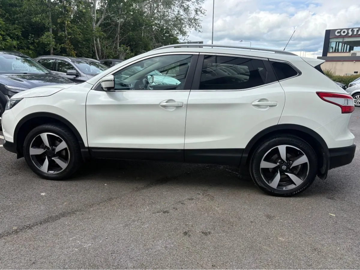 Nissan QASHQAI 1.6 Diesel SV Premium - Image 4