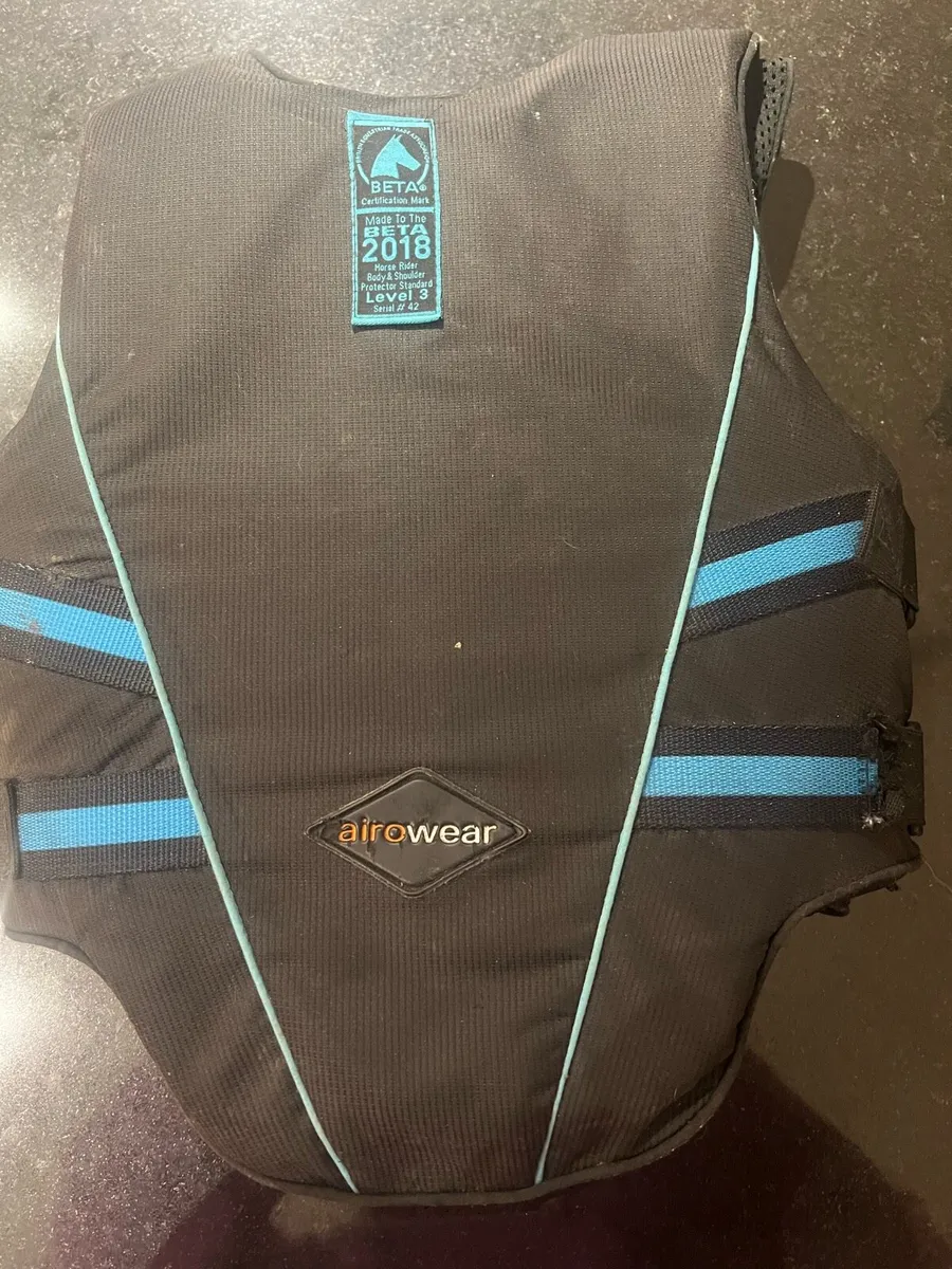 Airowear Back Protector 7 to 10 year old - Image 3