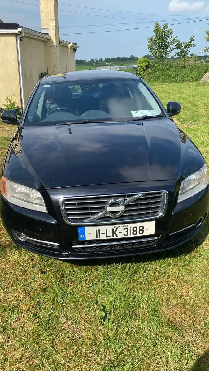 Volvo S80 - Image 1