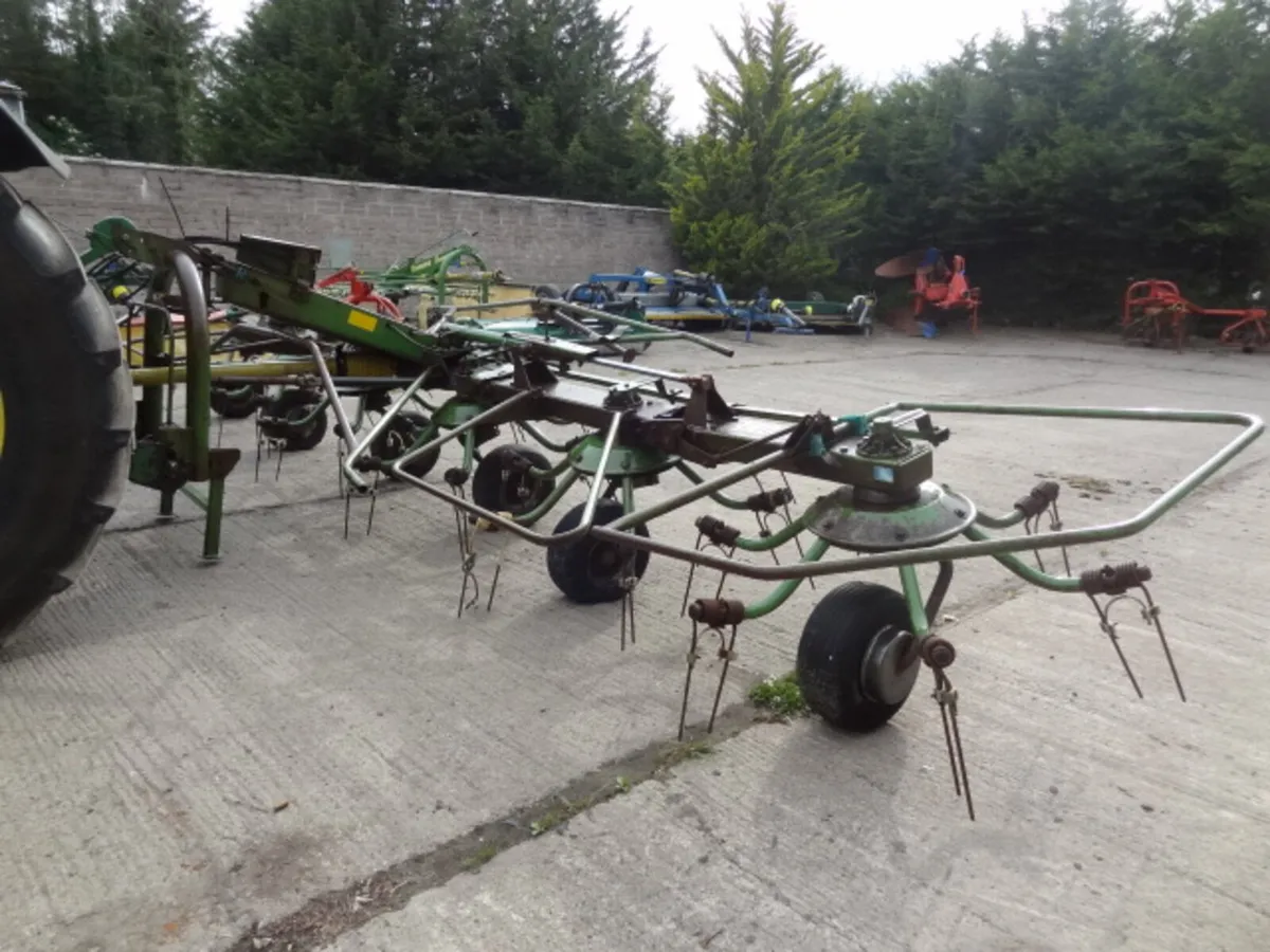 Krone 6 Rotor Tedder - Image 1