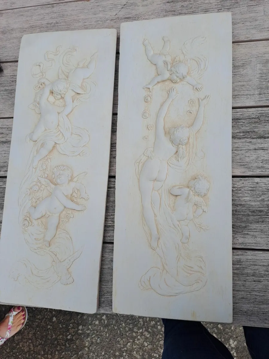 Wall plaques